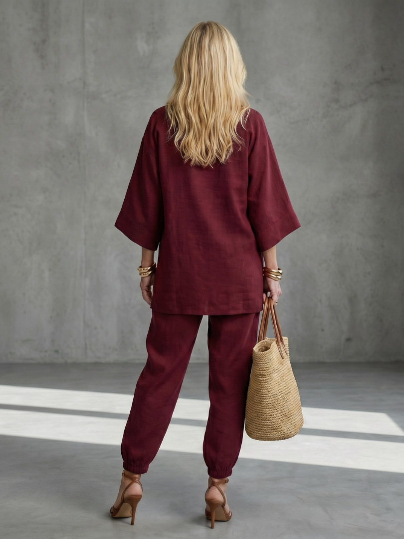 ג'ורג'יאנה | סט טוניקה עם צוואר V ומכנסיים מקופלים